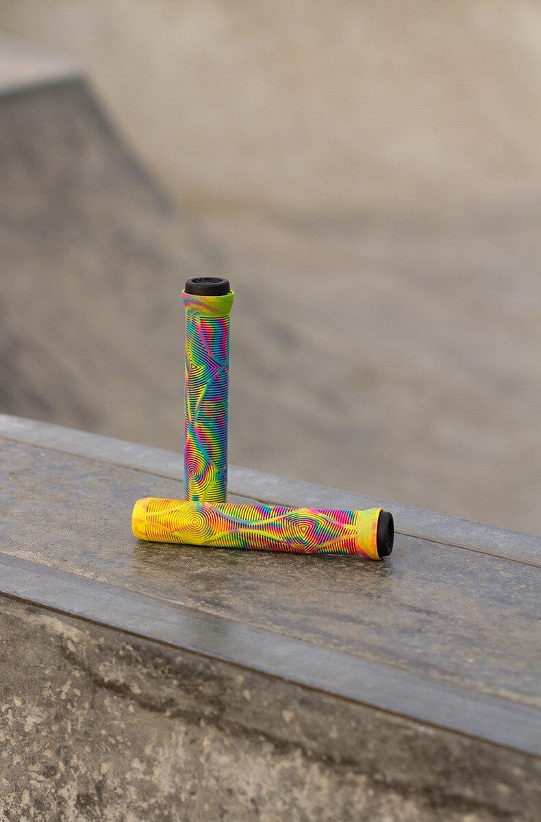 Slamm Team Swirl Scooter Grips, Tropical scooter grips Slamm Scooters