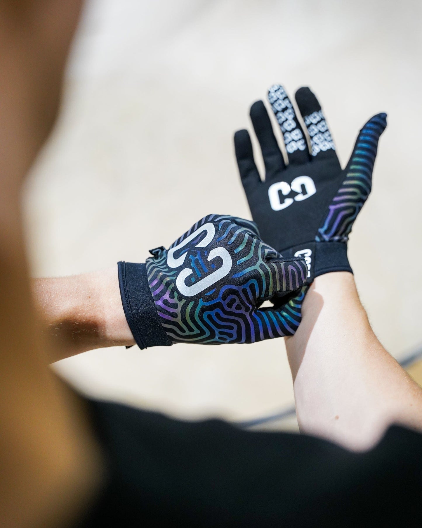 CORE Protection Aero Gloves, Neochrome *Reflective* Protection CORE