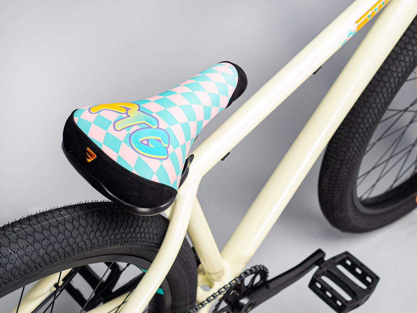 Mafia Bikes Bomma FTG Street Bike, Ivory Wheelie Bikes Mafia Bikes