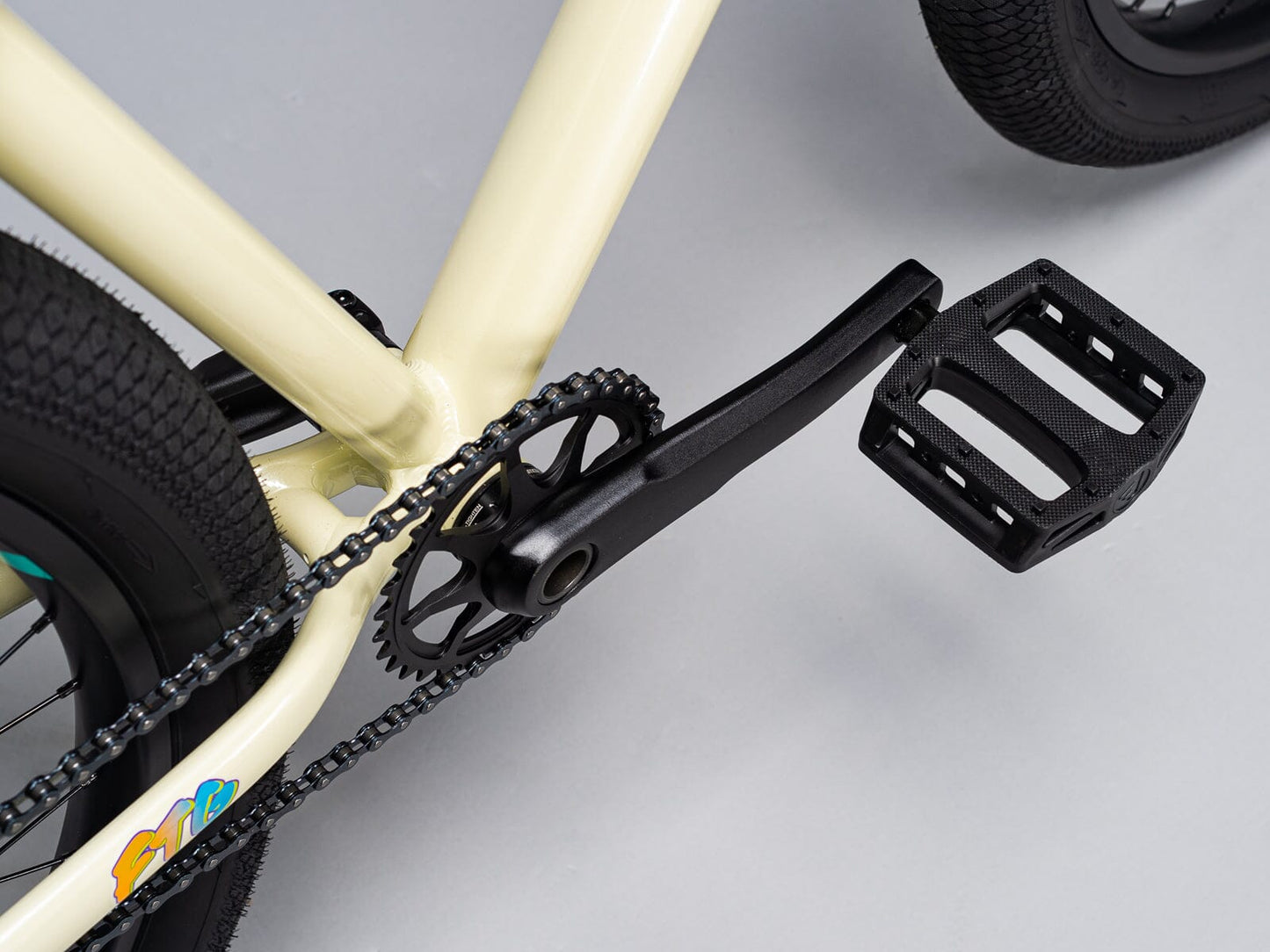 Mafia Bikes Bomma FTG Street Bike, Ivory Wheelie Bikes Mafia Bikes