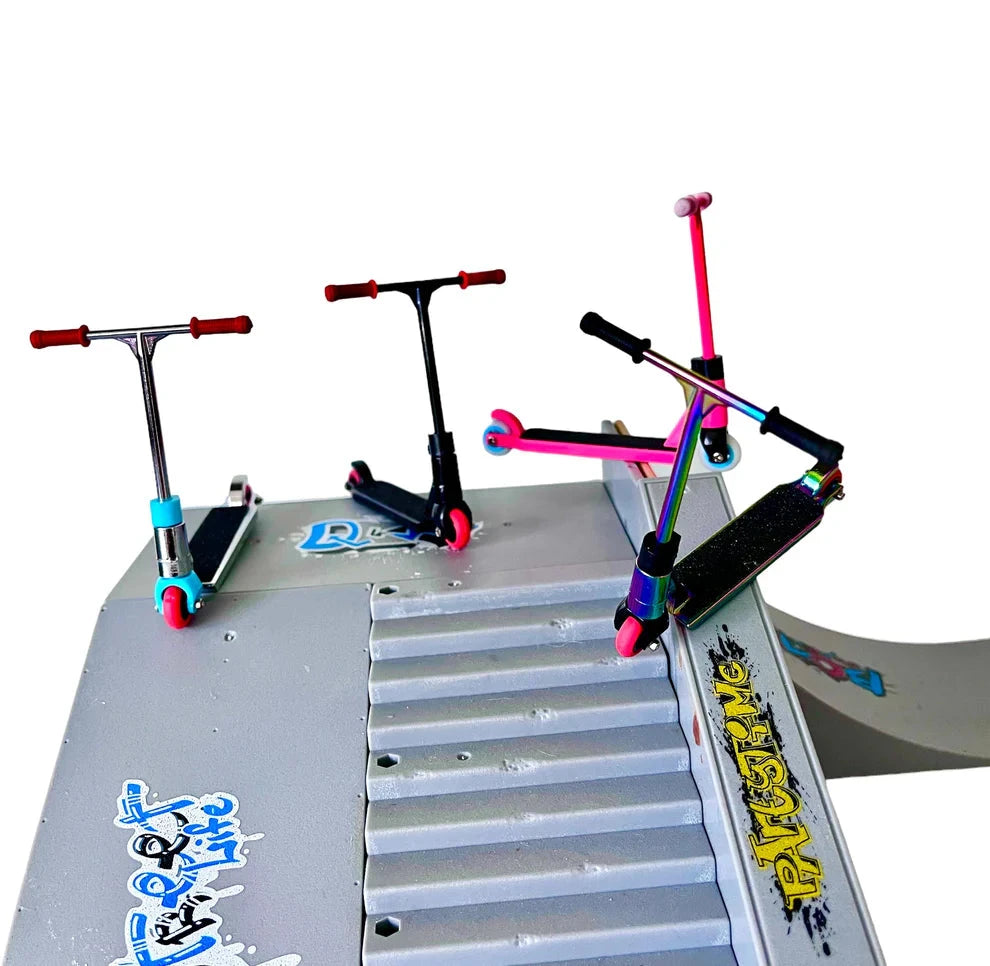 Finger Whips Finger Scooter, Red Chrome Accessories Finger Whips 