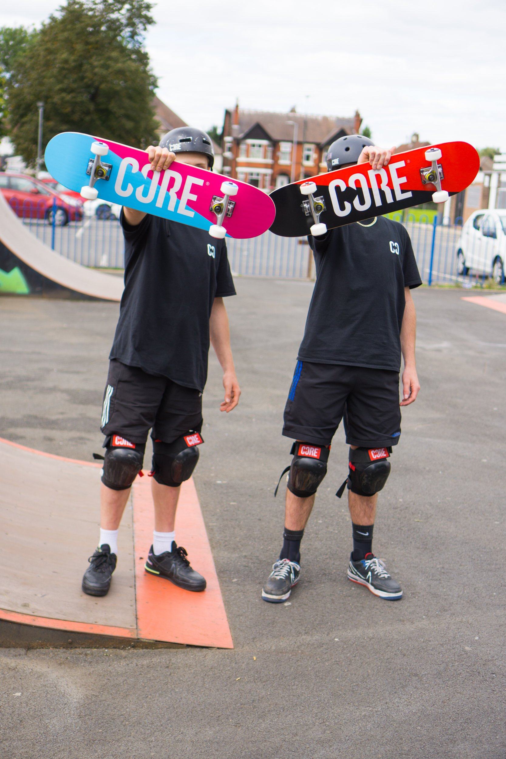 CORE Complete Skateboard C2 Split - Red/Black 7.75 Skateboard CORE