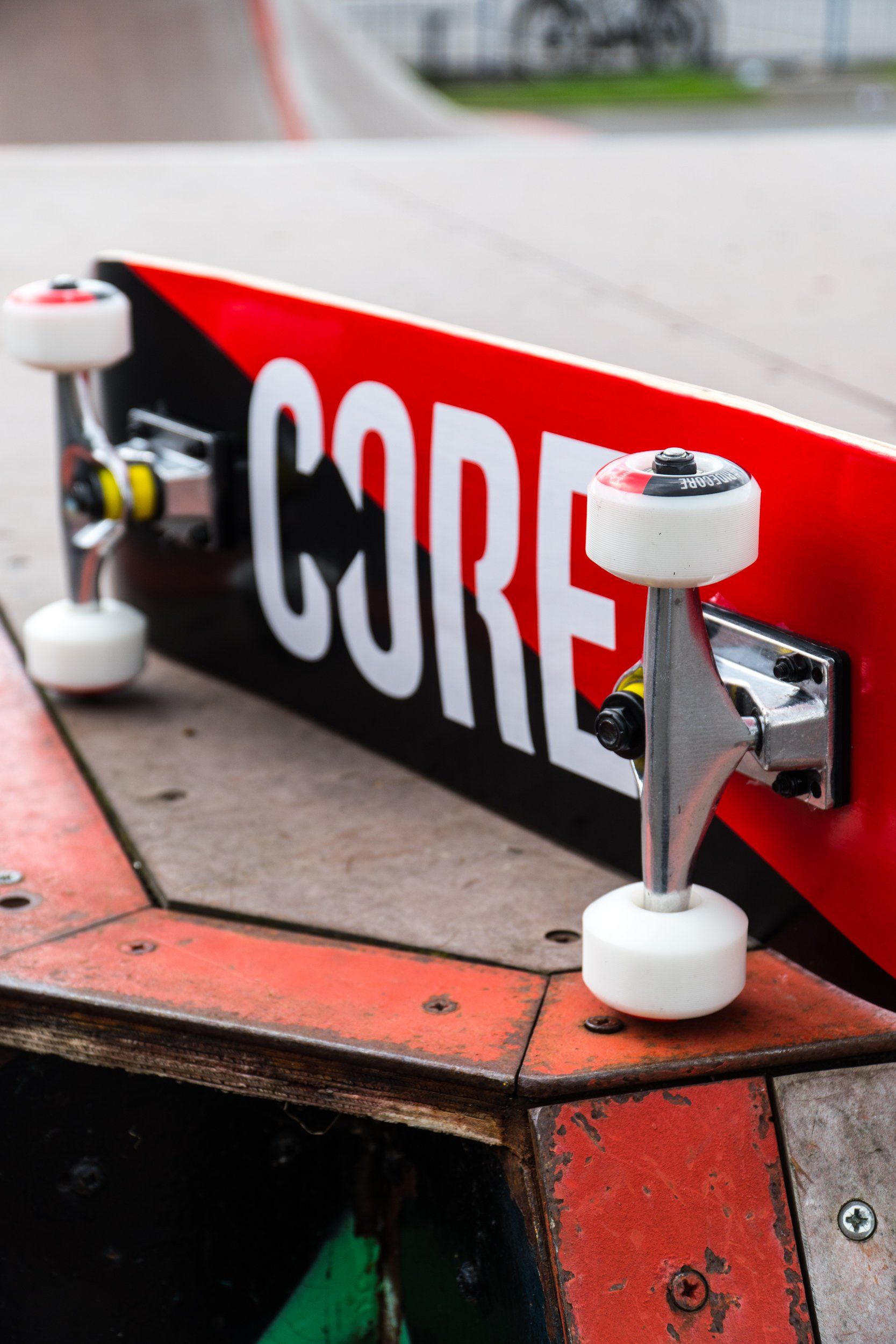 CORE Complete Skateboard C2 Split - Red/Black 7.75 Skateboard CORE